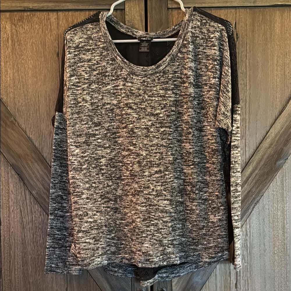 Rue21 Charcoal and Black Long Sleeve Top